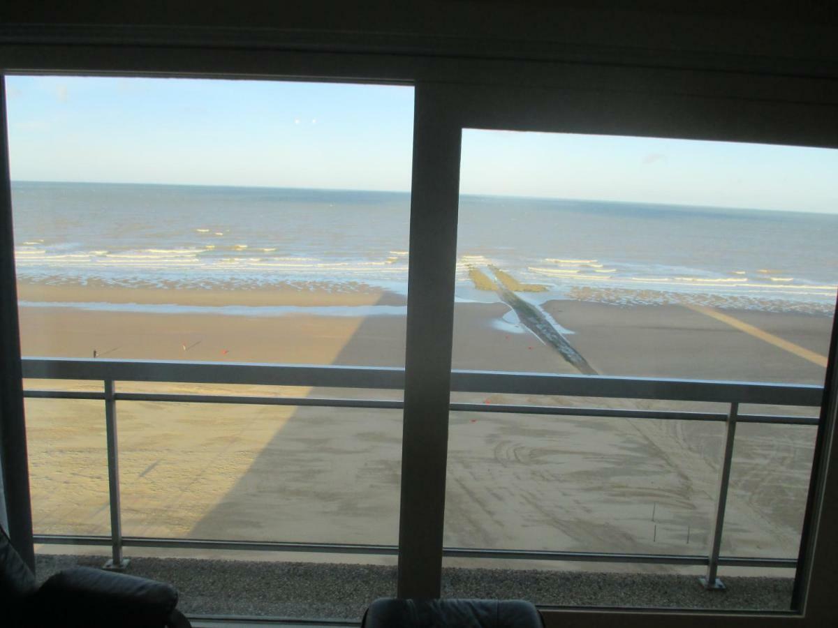 Studio On The Beach With Sea View Миделкерк Экстерьер фото